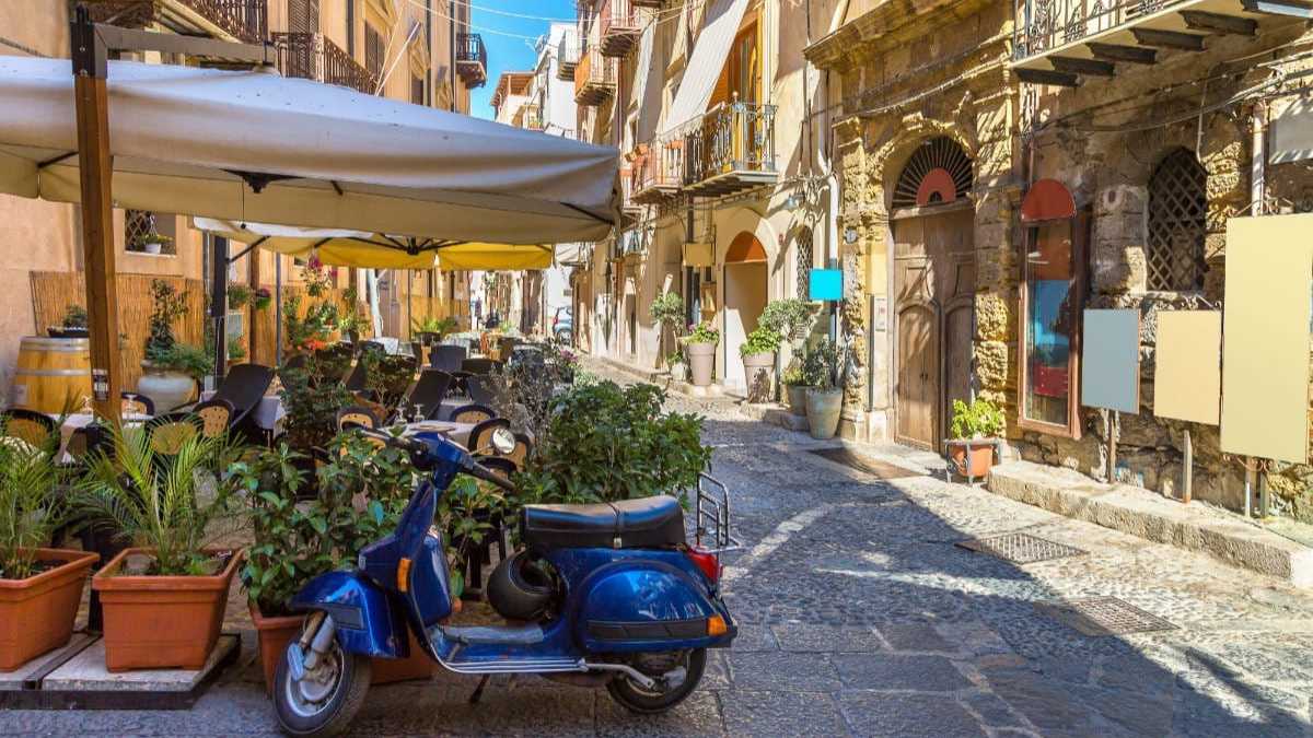 Come muoversi da Palermo a Cefalù? Trasporti pubblici e orari 2026