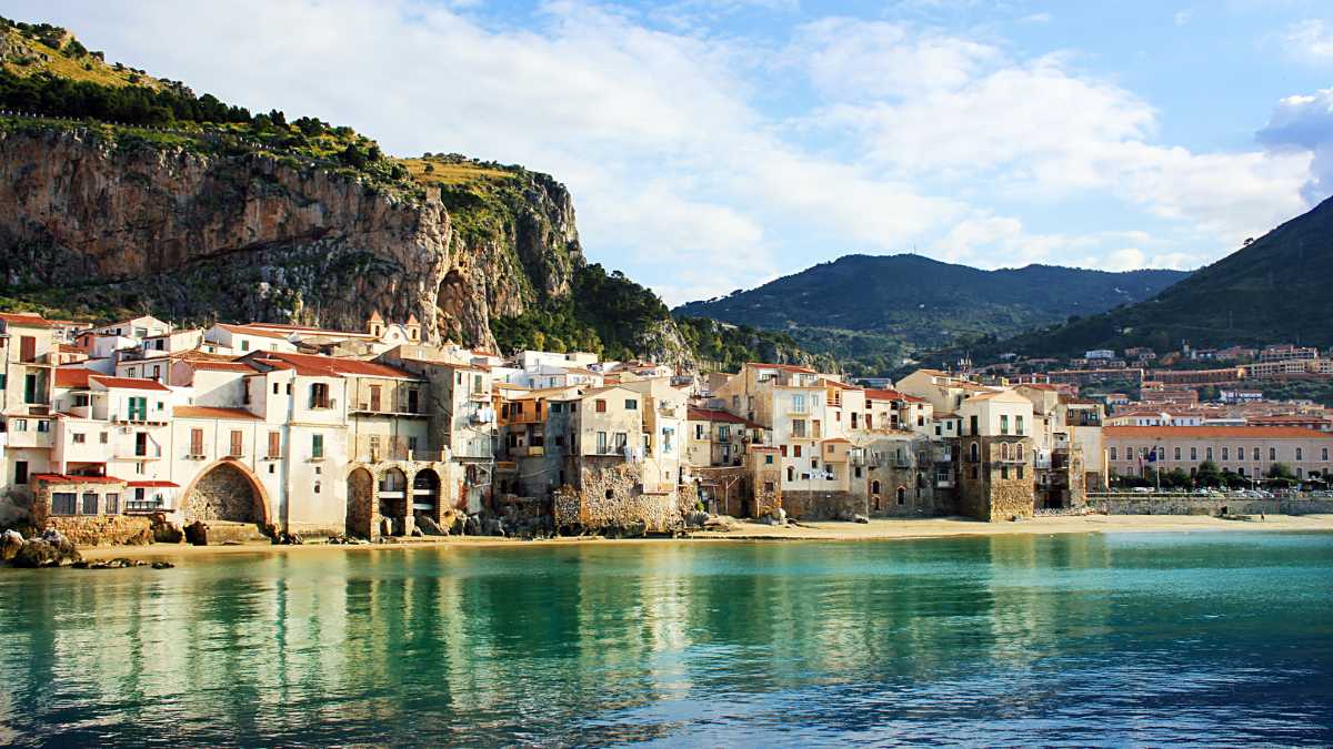 Confronto tra spiagge di Cefalù: Porto Vecchio o Mazzaforno?