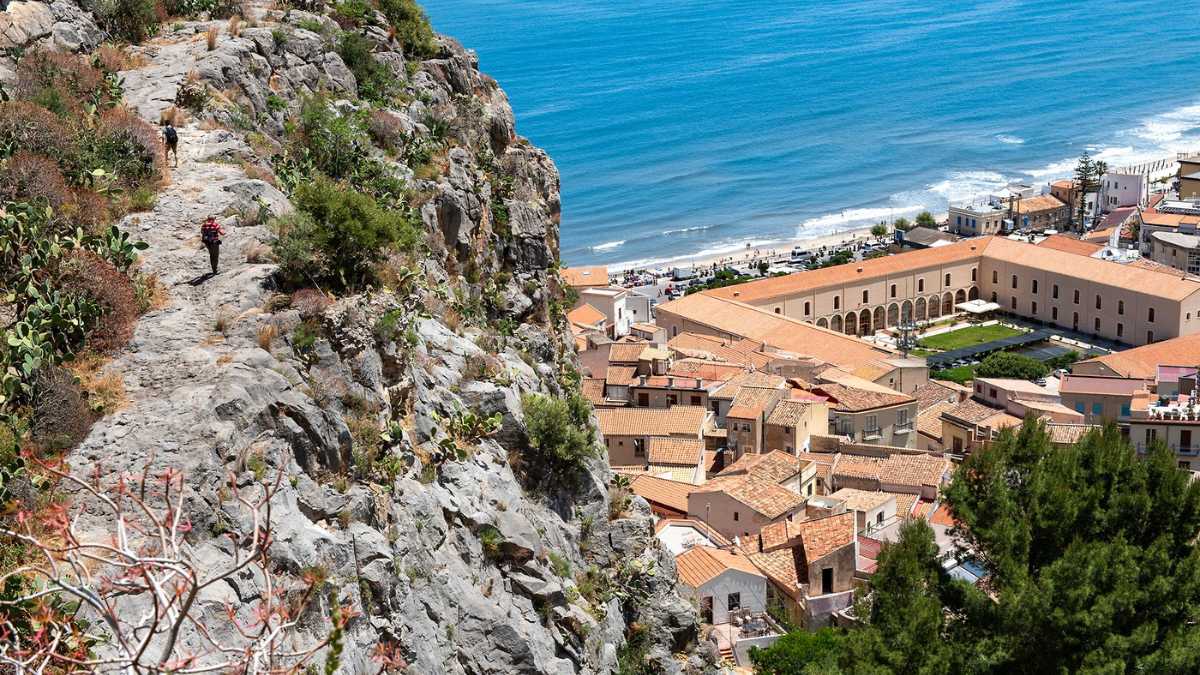 Prezzi aggiornati delle attrazioni a Cefalù: biglietti e visite 2026